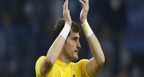 ليكيب: بورتو يعرض كاسياس على باريس سان جيرمان